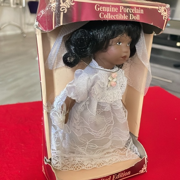 Genuine Porcelain Collectible Doll-Limited Edition-6 Inch-Hand Painted - Picture 5 of 5